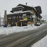 Hotel Lukasmayr 3*