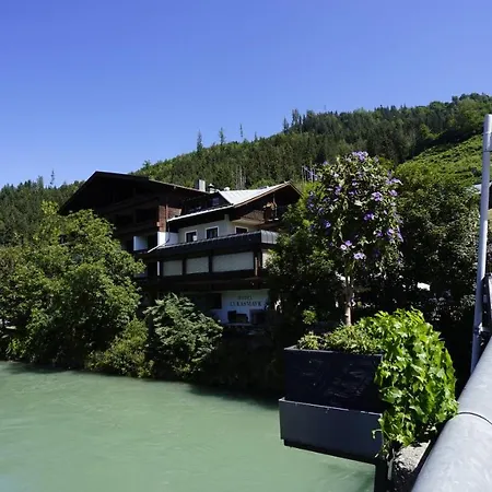 Hotel Lukasmayr 3*
