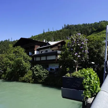 ホテル Lukasmayr 3*