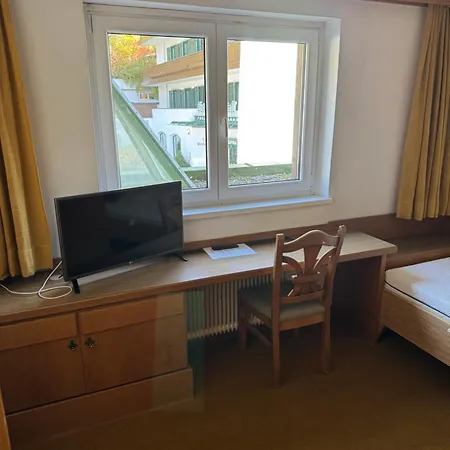 Hotell Lukasmayr 3*